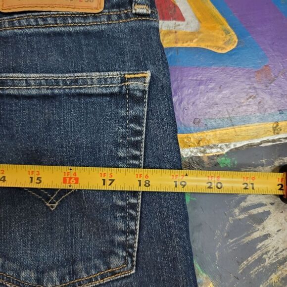 Levi's 513 Slim Straight Jeans W33 L30 - Made in Mexico, Classic Blue Denim - Picture 11 of 11